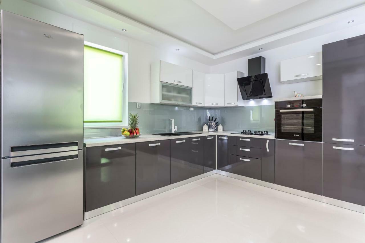 Sea Pearl Luxury Apartment Podstrana Eksteriør bilde